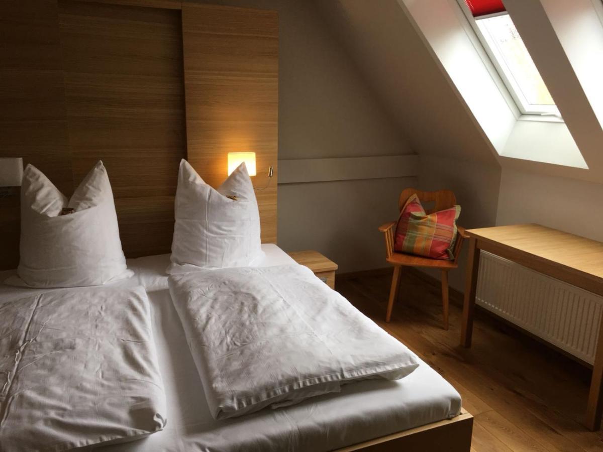 Landgasthof Haueis Marktleugast エクステリア 写真