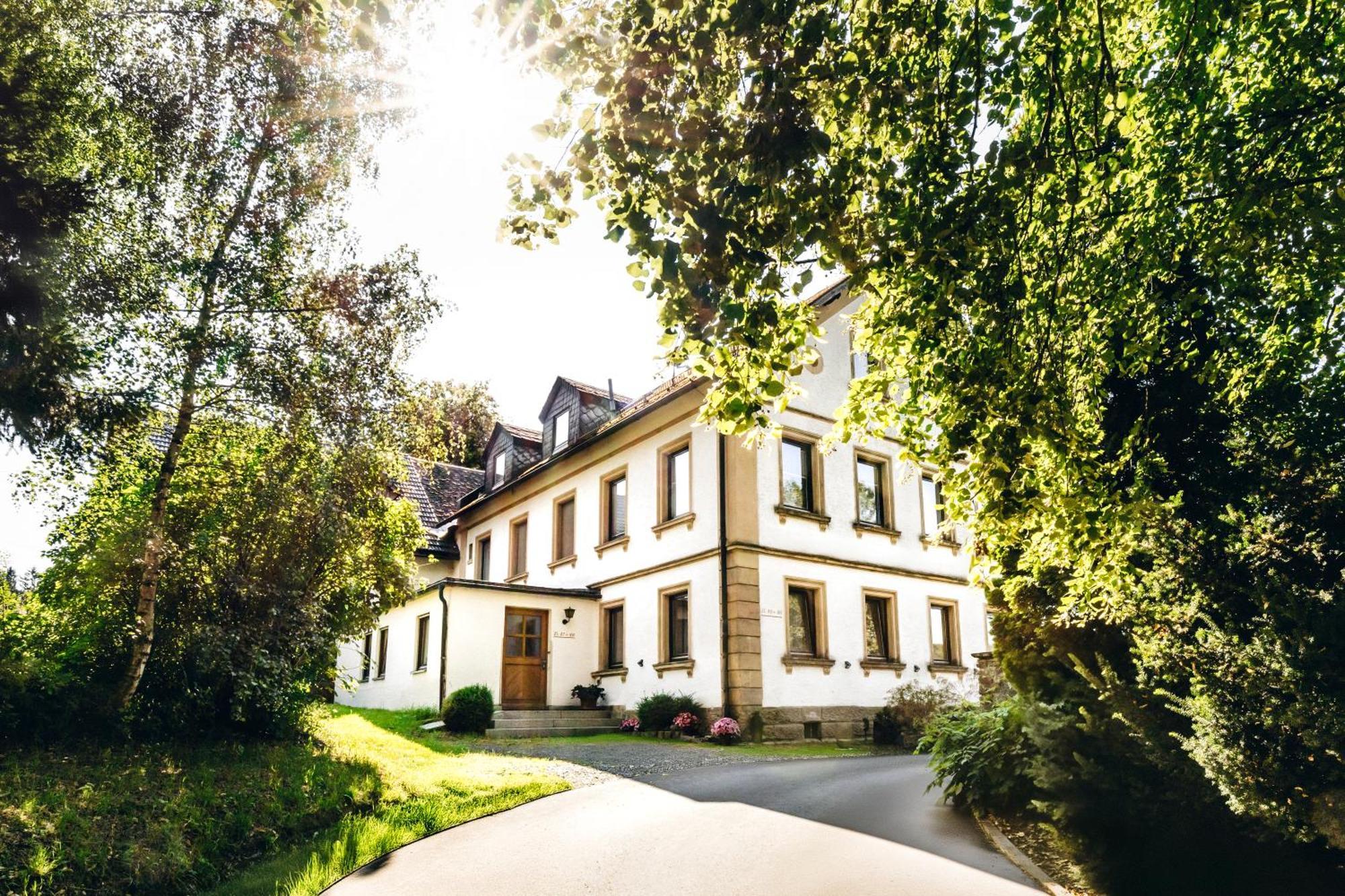 Landgasthof Haueis Marktleugast エクステリア 写真