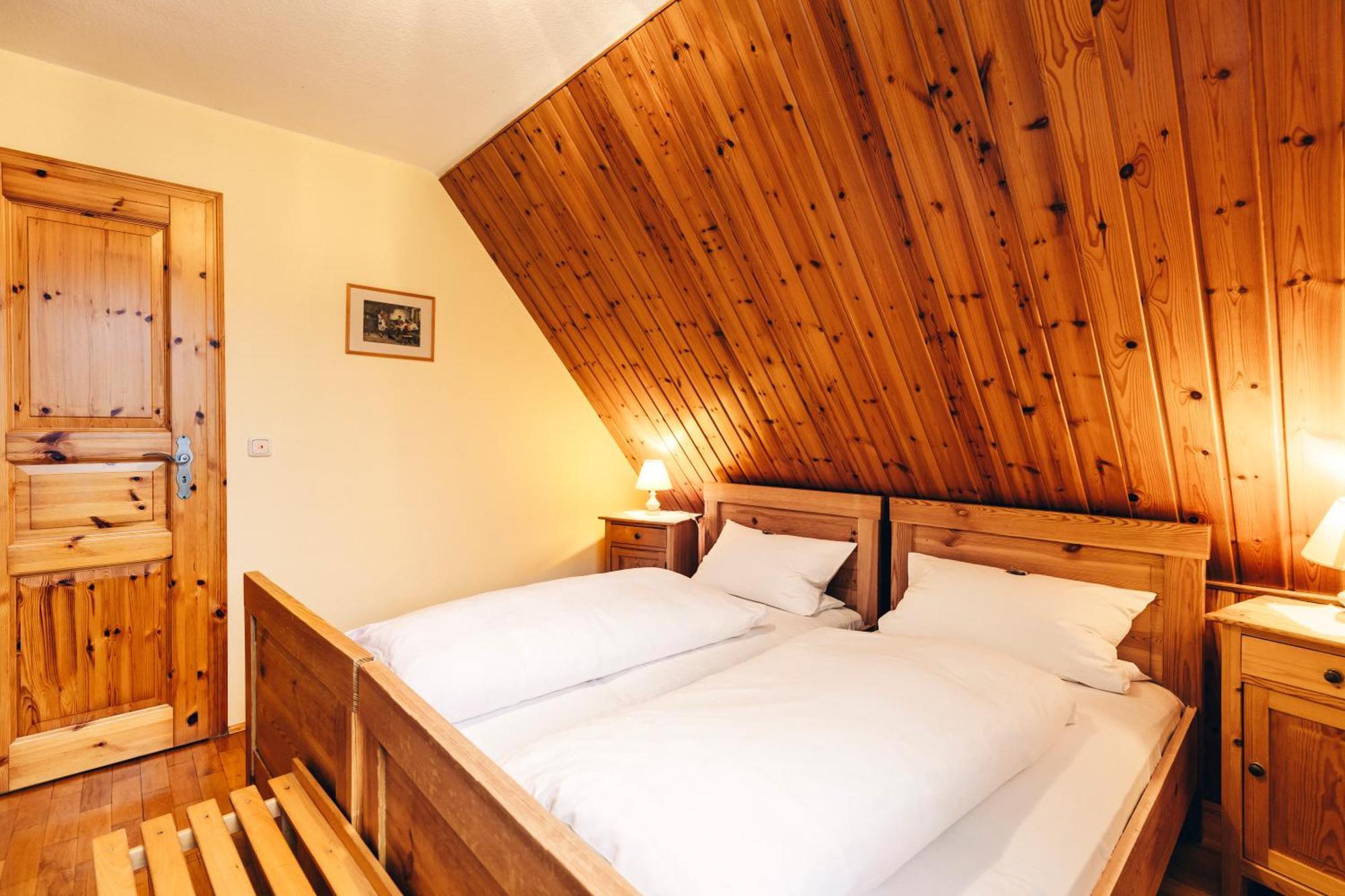 Landgasthof Haueis Marktleugast エクステリア 写真